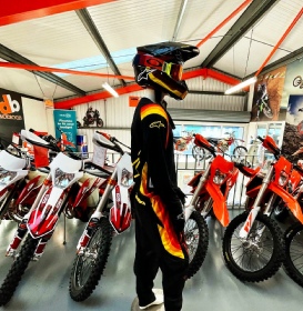 @alpinestarsmx has entered the building! Take a look at the #astarsmx23 fluid range in stock now